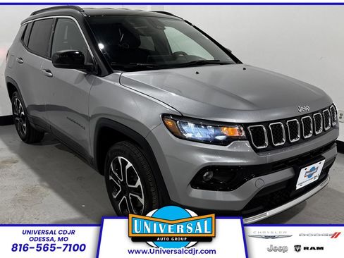Used 2023 Jeep Compass Limited AWD/4WD image 1