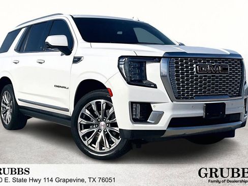 Used 2021 GMC Yukon Denali w/ Denali Premium Package image 1