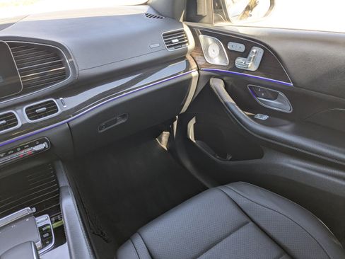 Used 2020 Mercedes-Benz GLS 450 4MATIC image 20