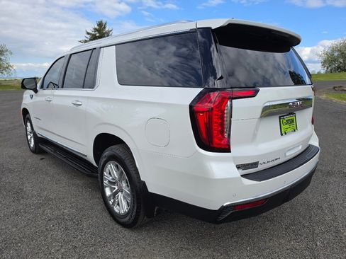 Used 2023 GMC Yukon XL SLT w/ SLT Luxury Package AWD/4WD image 7