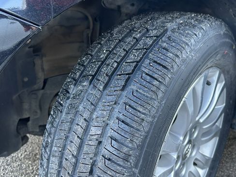 Used 2015 Toyota Sienna XLE image 8