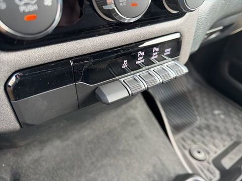 New 2026 RAM 1500 Express AWD/4WD image 20