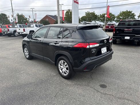 Certified 2024 Toyota Corolla Cross L image 5