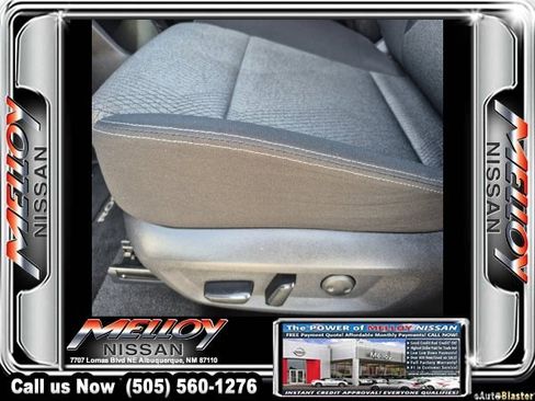 Used 2025 Nissan Rogue SV image 17