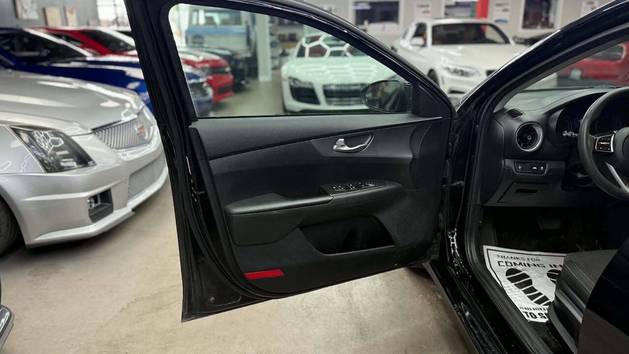 Used 2019 Kia Forte Sedan FWD image 9