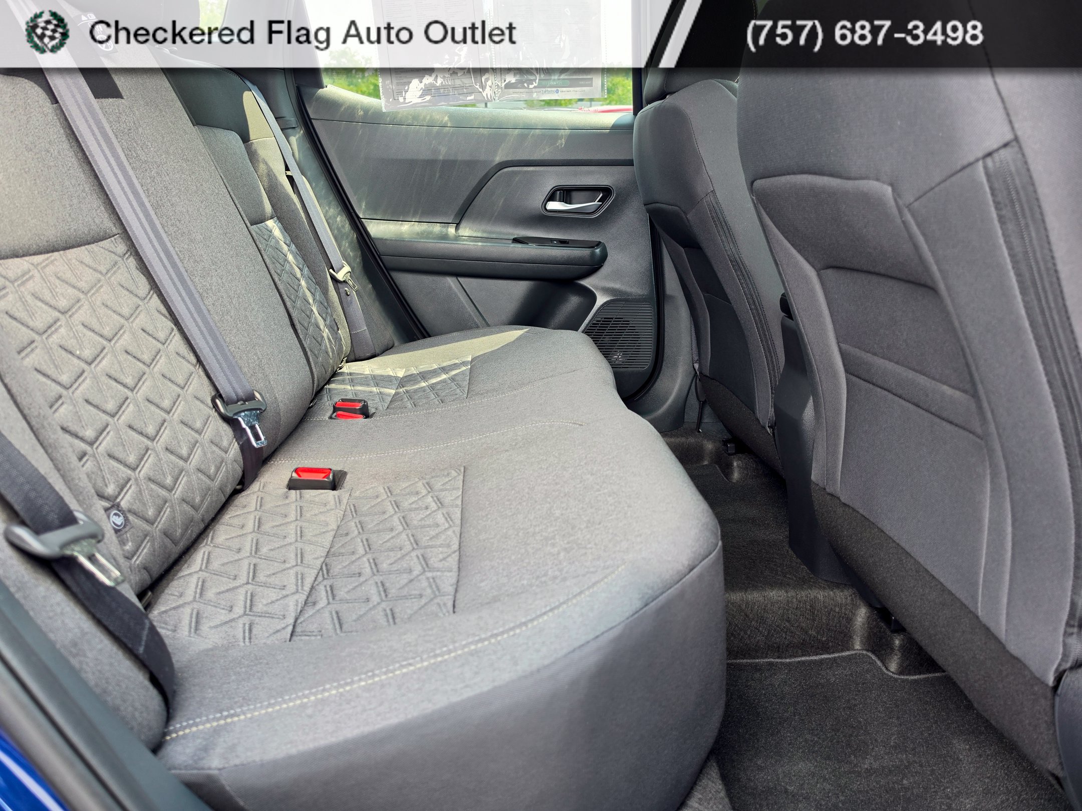 Used 2025 Nissan Kicks SV AWD/4WD image 27