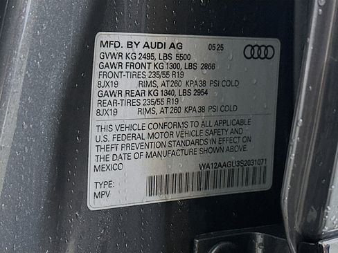 Used 2025 Audi Q5 Premium Plus w/ Premium Plus AWD/4WD image 32