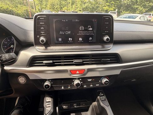 Used 2020 Kia Telluride S AWD/4WD image 31