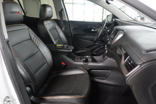 Used 2024 GMC Terrain AT4 w/ Tech Package AWD/4WD image 28
