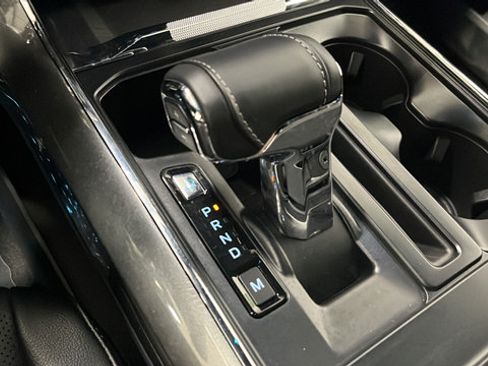 Used 2023 Ford F150 Lariat AWD/4WD image 19