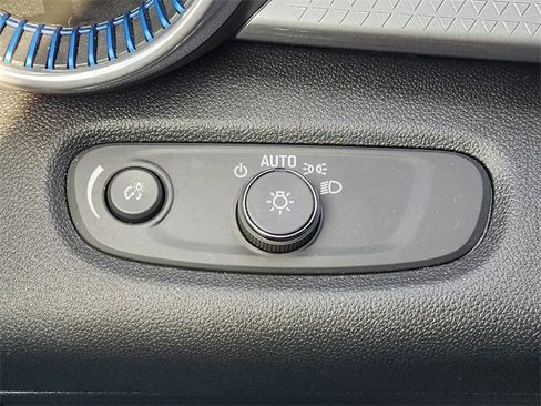 Used 2024 Chevrolet Trax LT image 23