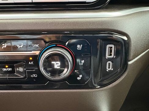 Used 2026 Chevrolet Silverado 1500 LTZ w/ LTZ Convenience Package II AWD/4WD image 13
