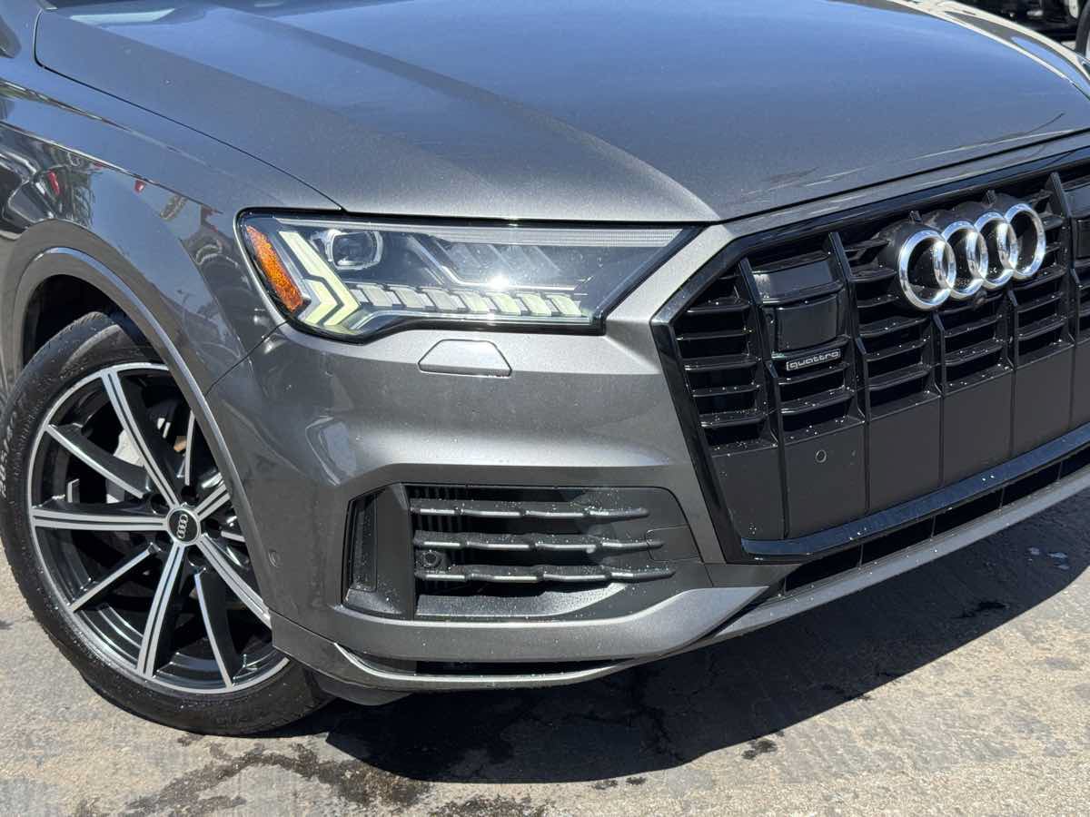 Used 2023 Audi Q7 3.0T Prestige AWD/4WD image 3