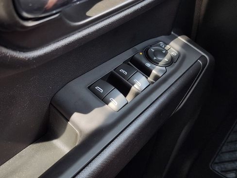 Used 2022 Chevrolet Silverado 1500 Custom RWD image 22