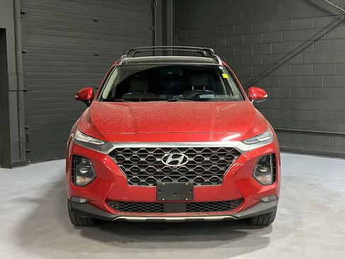 Used 2019 Hyundai Santa Fe AWD image 2