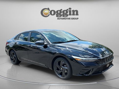 New 2026 Hyundai Elantra SEL Sport Premium FWD image 7