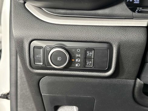 Used 2023 Ford Explorer XLT w/ Equipment Group 202A image 30