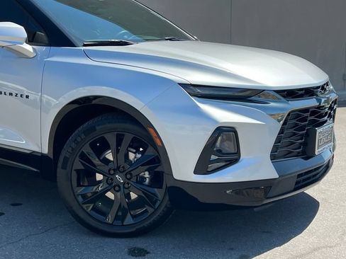 Used 2021 Chevrolet Blazer RS w/ Enhanced Convenience Package AWD/4WD image 2