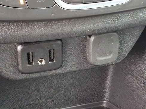 Certified 2023 Chevrolet Traverse LT FWD image 27