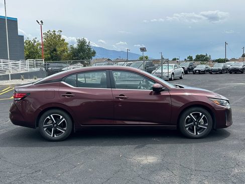 Used 2025 Nissan Sentra SV FWD image 2