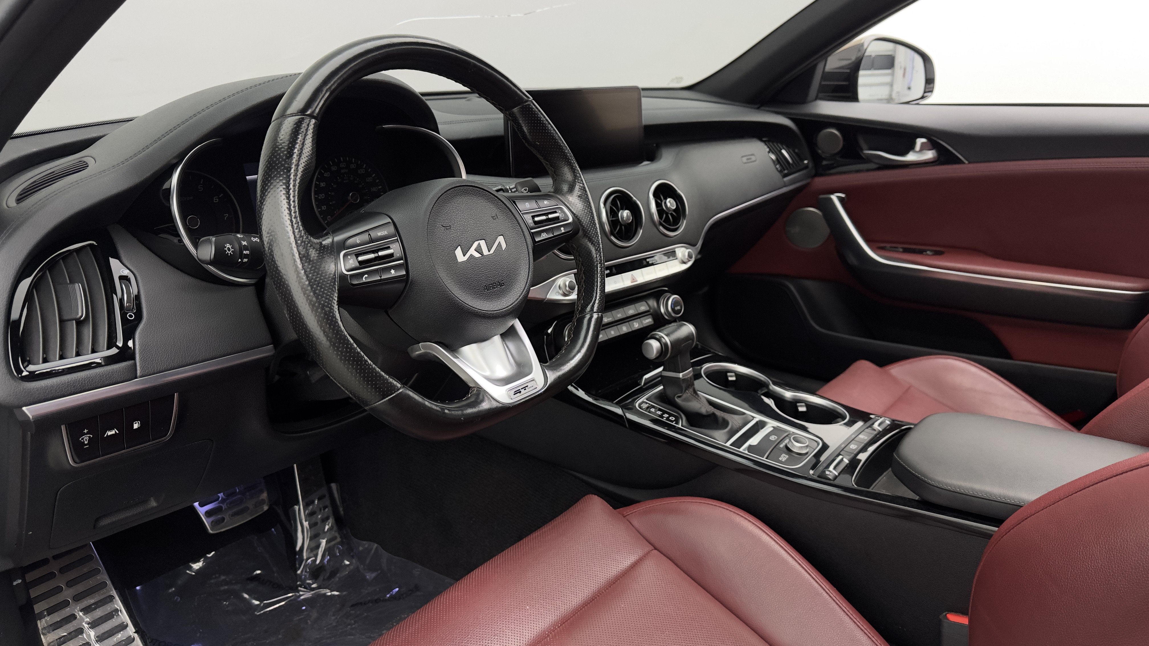 Used 2023 Kia Stinger GT-Line w/ Sun & Sound Package RWD image 13
