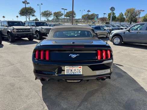 Used 2017 Ford Mustang Premium RWD image 6