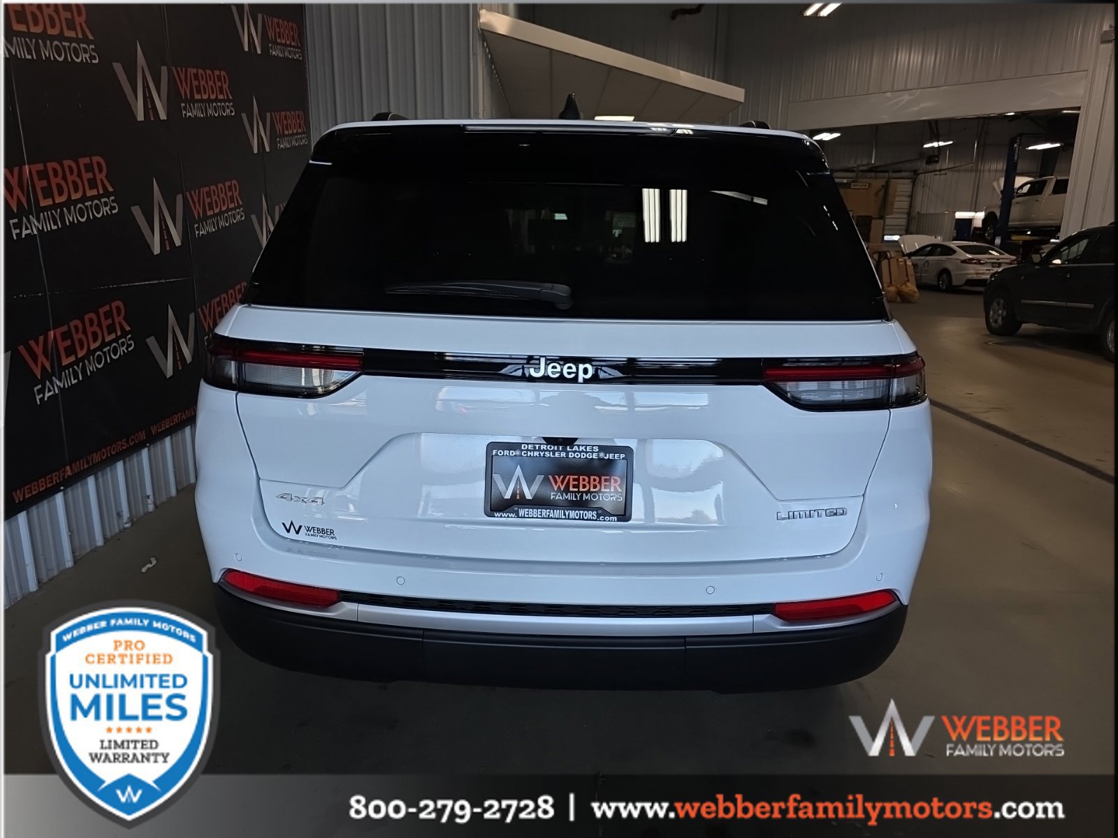 New 2027 Jeep Grand Cherokee Limited AWD/4WD image 5
