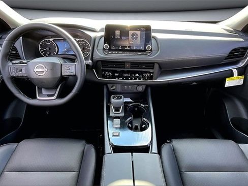 New 2026 Nissan Rogue SV image 5