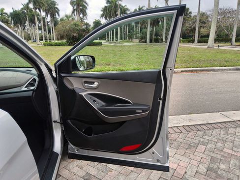 Used 2013 Hyundai Santa Fe Sport FWD image 34