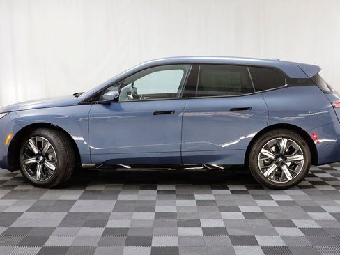 New 2026 BMW iX xDrive45 image 4