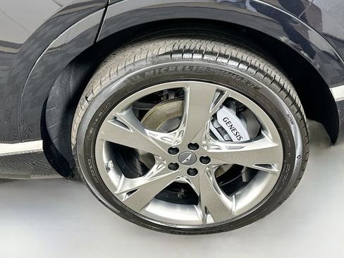 Certified 2024 Genesis GV80 3.5T w/ Prestige Package image 32