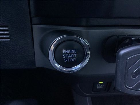 Used 2022 Toyota Tacoma TRD Sport image 19