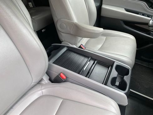 Used 2023 Honda Odyssey Touring image 35