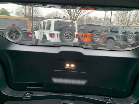 Used 2021 Ford Mustang Mach-E Select image 36