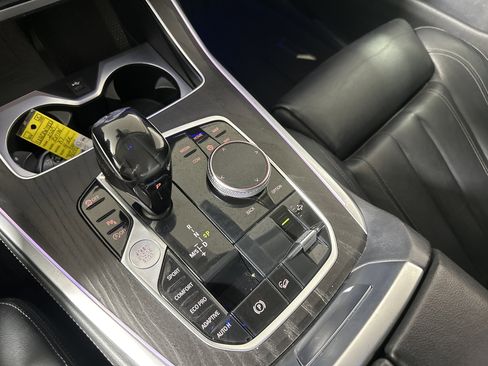 Used 2020 BMW X7 xDrive40i w/ Premium Package image 18