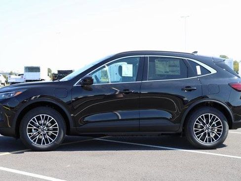 New 2025 Ford Escape PHEV 4D Sport Utility w/ PHEV Premium Package image 5
