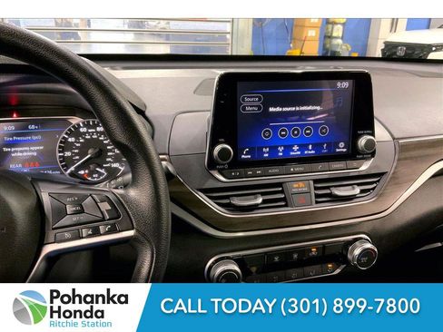 Used 2023 Nissan Altima 2.5 SV image 5