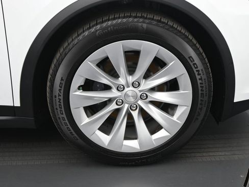 Used 2020 Tesla Model X Long Range AWD/4WD image 19