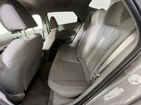 Used 2023 Hyundai Elantra SEL FWD image 22