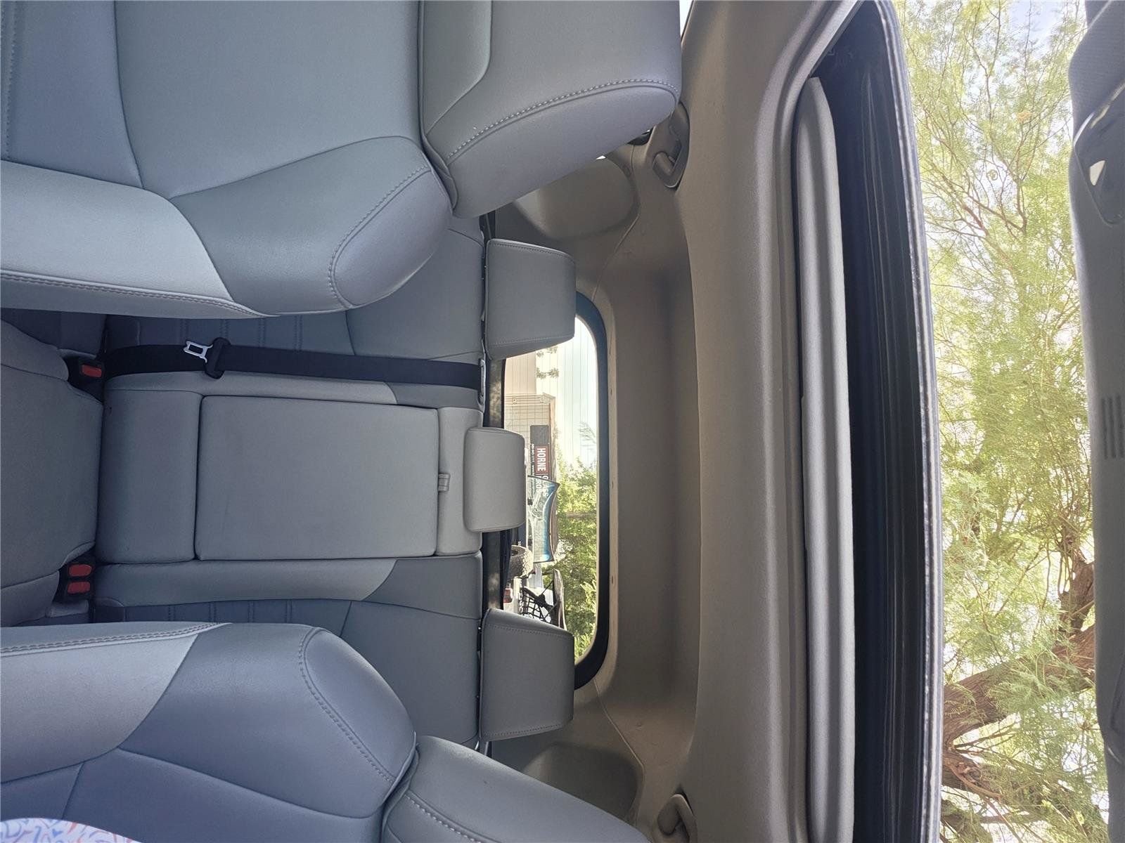 Used 2019 Toyota RAV4 XLE Premium w/ Carpet Mat Package FWD image 22