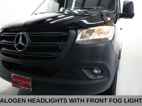 Used 2022 Mercedes-Benz Sprinter 2500 image 36