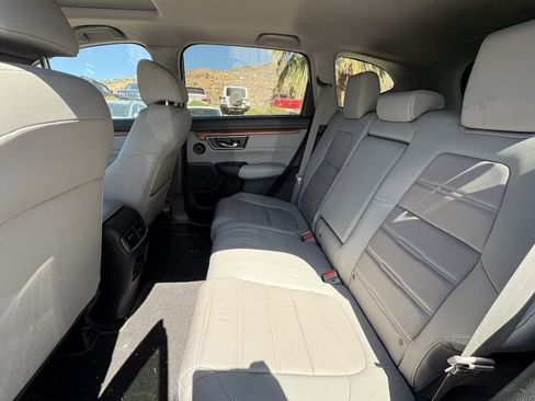 Used 2022 Honda CR-V Touring image 10