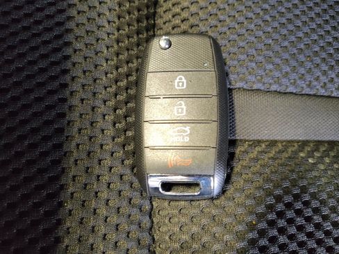 Used 2020 Kia Optima LX FWD image 32