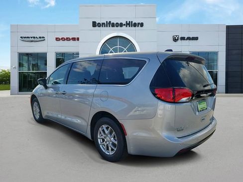 New 2026 Chrysler Voyager LX image 3