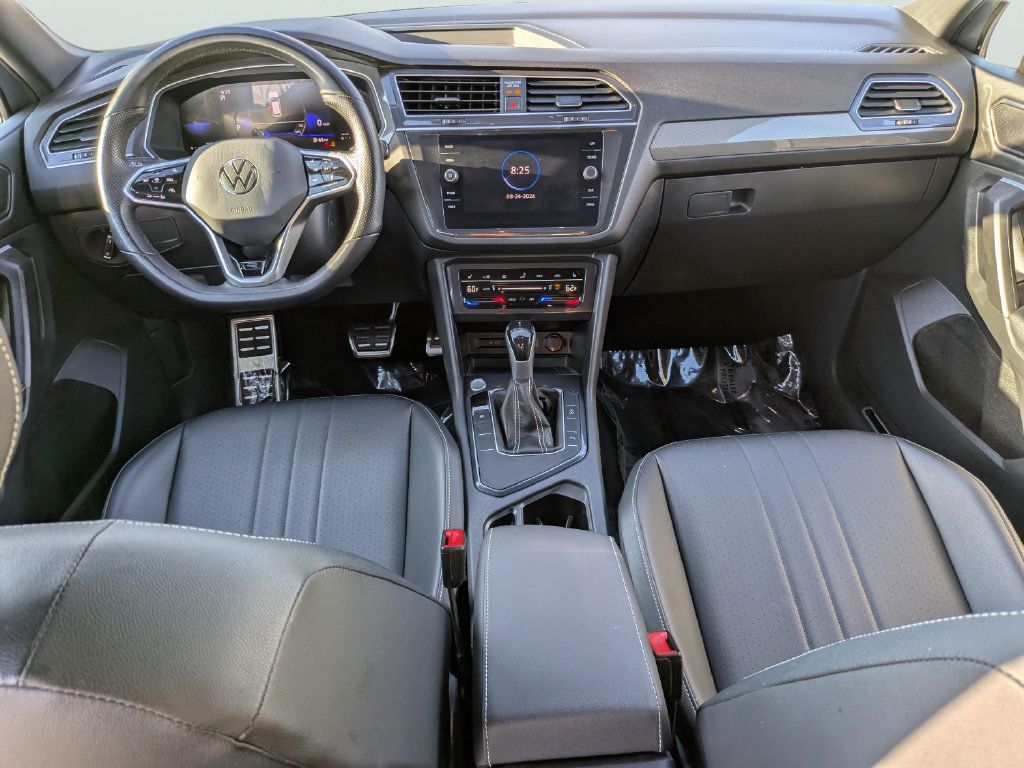 Certified 2023 Volkswagen Tiguan SE R-Line FWD image 12
