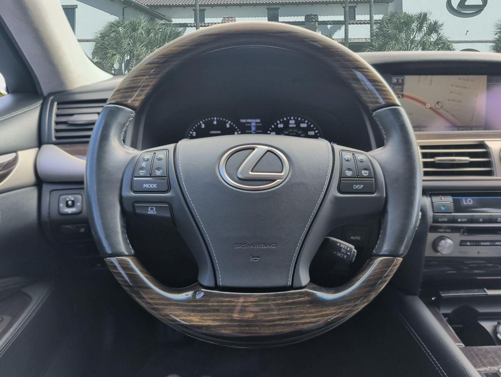 Used 2013 Lexus LS 460 w/ Comfort Pkg RWD image 13