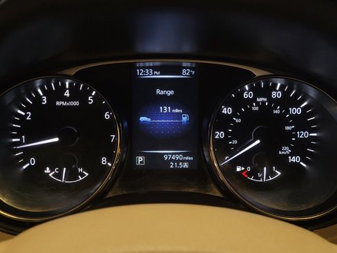 Used 2015 Nissan Rogue SL FWD image 23