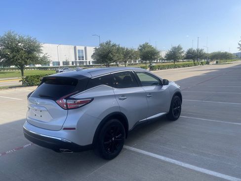 Used 2018 Nissan Murano S FWD image 11