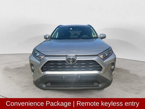 Used 2019 Toyota RAV4 XLE w/ Convenience Package AWD/4WD image 2