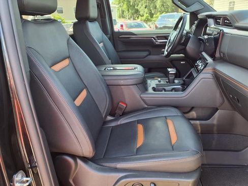 Used 2022 GMC Sierra 1500 AT4 w/ AT4 Premium Package image 13